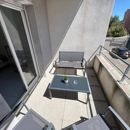 Апартаменты Studio Le 2, Free Parking, Free Wifi, Transports Ним Экстерьер фото
