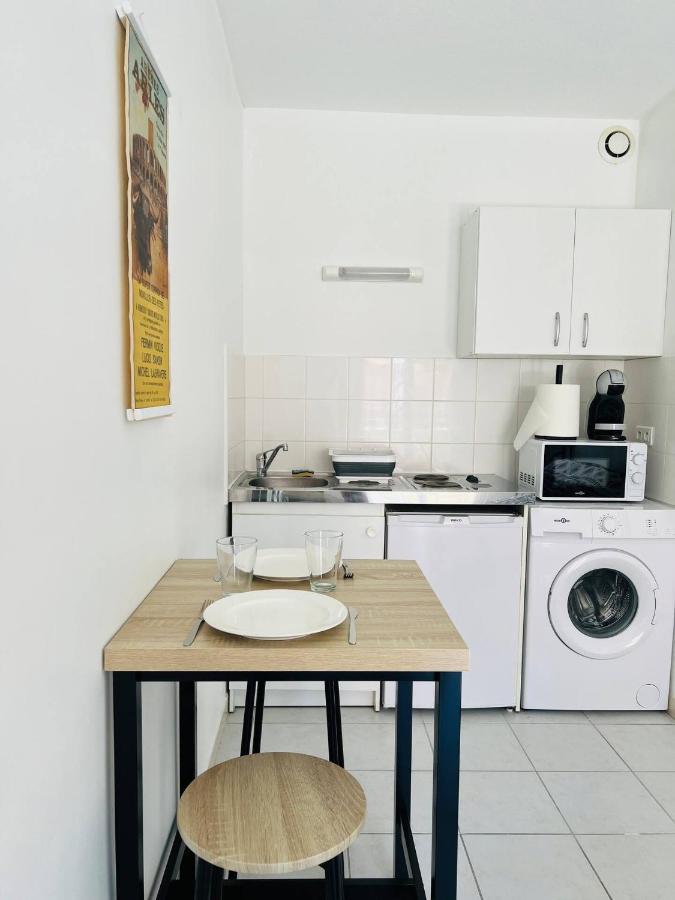 Апартаменты Studio Le 2, Free Parking, Free Wifi, Transports Ним Экстерьер фото
